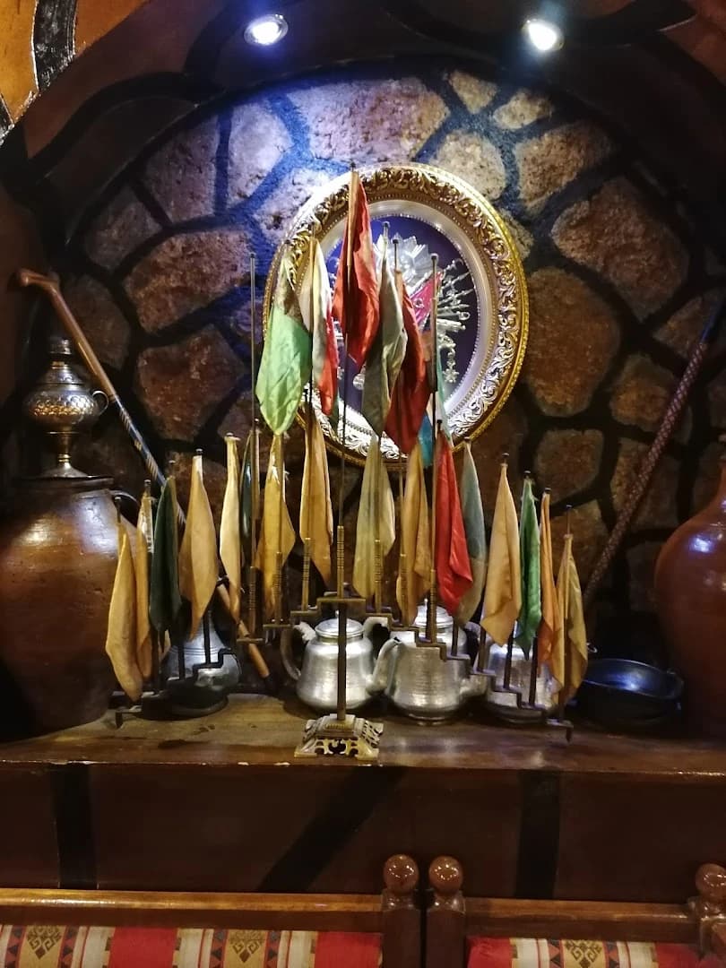 Tuğra Nargile — Osmanlı dekor detayları